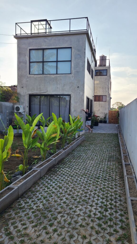 Konstruksi Bali Villa "Basecamp Balifornia": Biaya Penuh dan Catatan Akhir