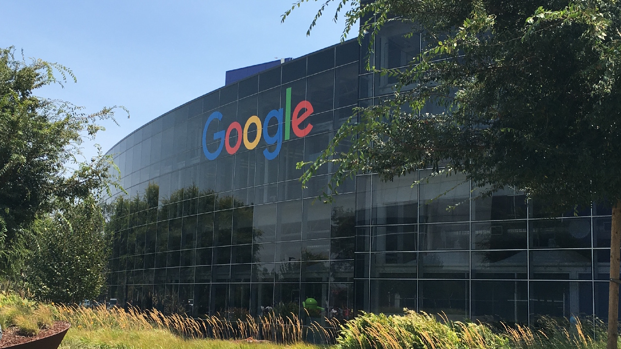 Google: ความคิดเห็นของศาลในสหภาพยุโรปปูทางสำหรับบันทึก€ 4.1b ปรับ