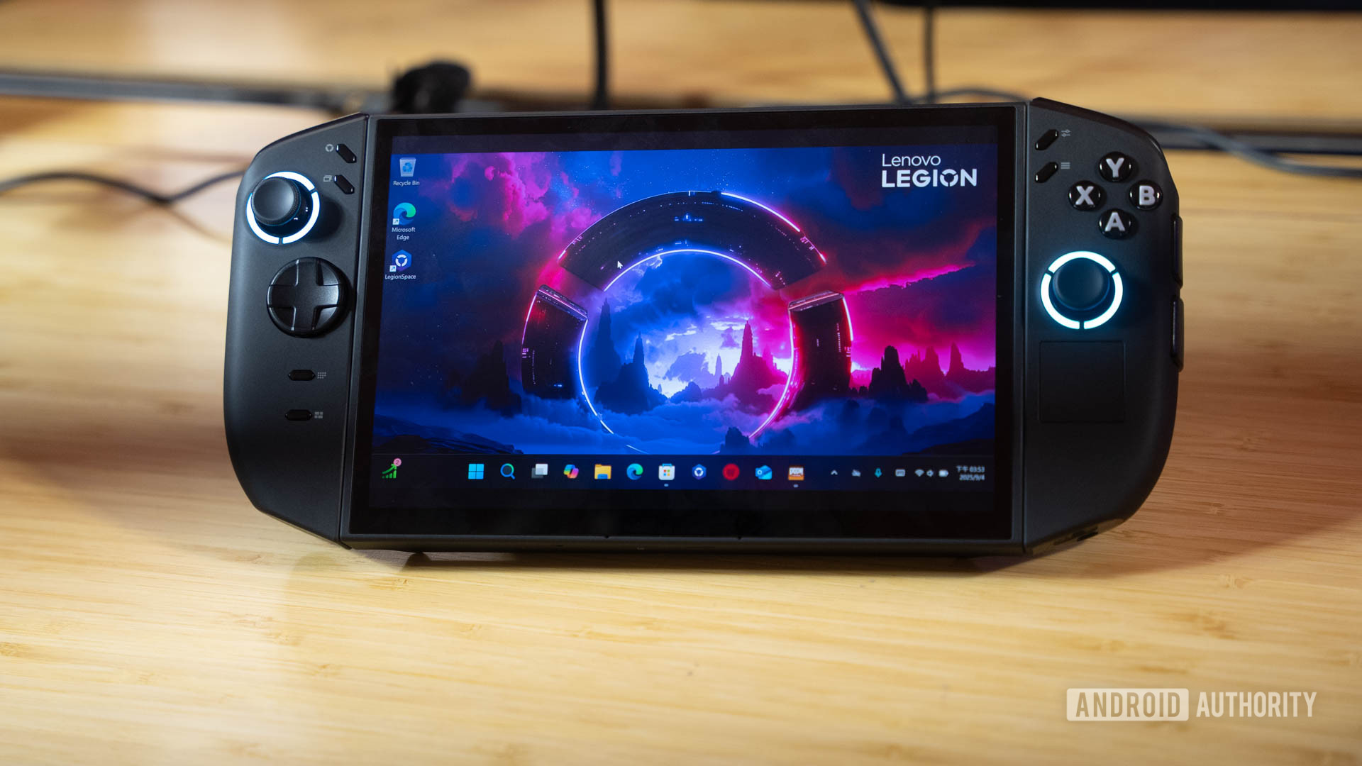 Lenovo Legion Go 2 akhirnya di sini untuk menempatkan sekutu Rog Xbox di tempatnya