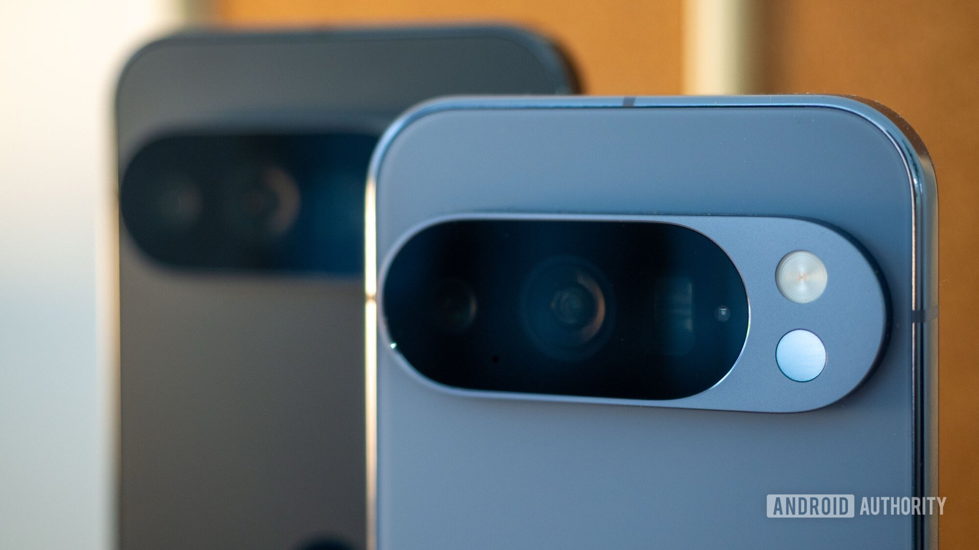 Google Pixel 10 Pro XL terlihat seperti salah satu ponsel yang paling dapat diperbaiki tahun 2025 dalam video Teardown