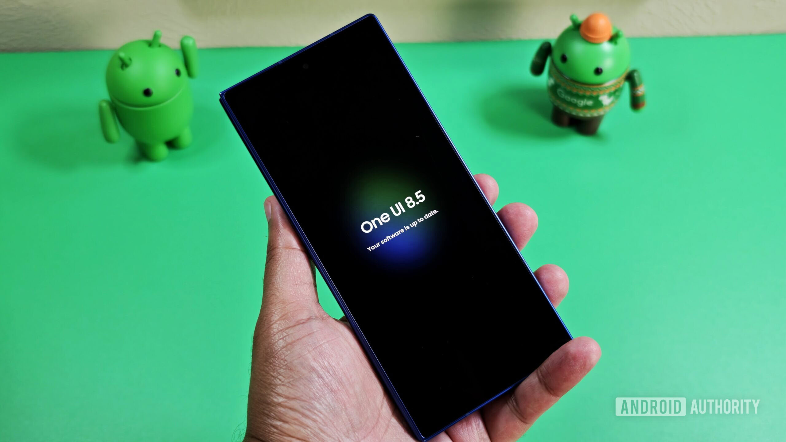 Jam layar kunci Samsung One UI 8.5 tahu kapan ia menghalangi